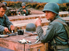 们宁可把成吨的食物、糖果也不肯留给意愿军